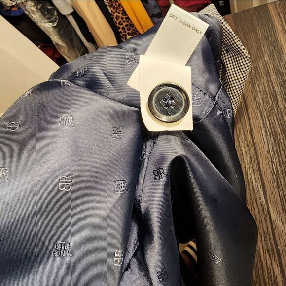 Banana republic - Picture 5 of 9